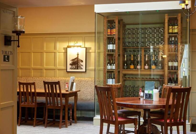 Lamb Hotel By Greene King Inns