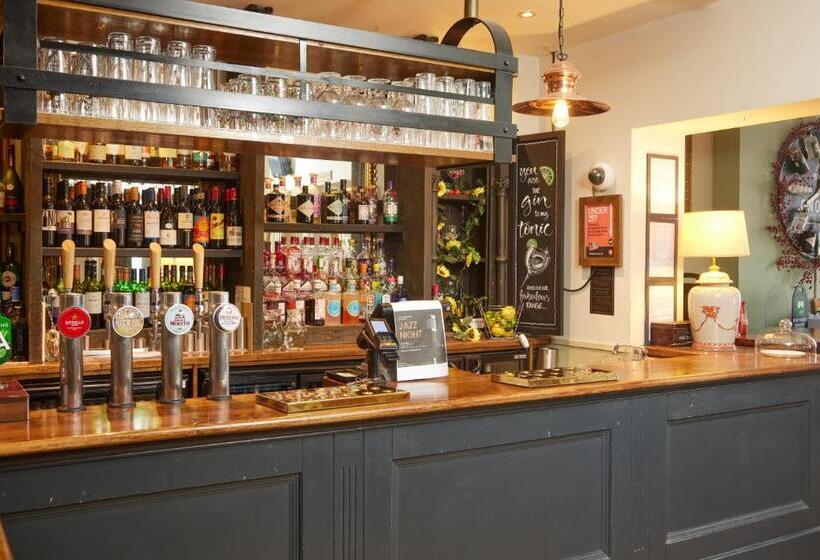 Lamb Hotel By Greene King Inns