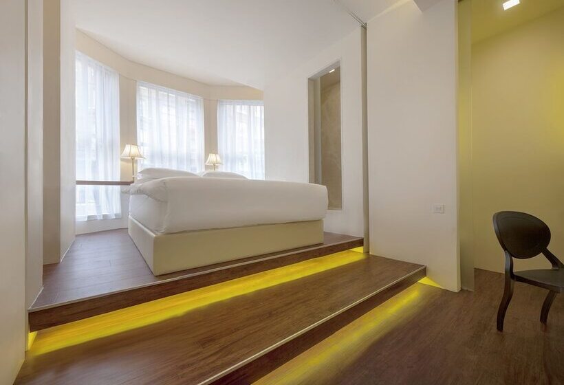 هتل Nottingham Place