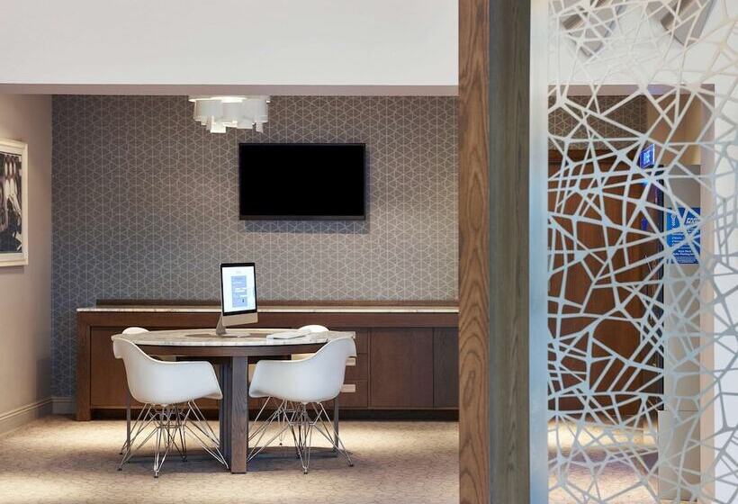 Novotel London Stansted Airport