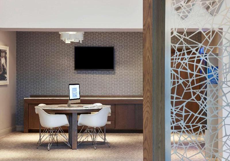 Novotel London Stansted Airport