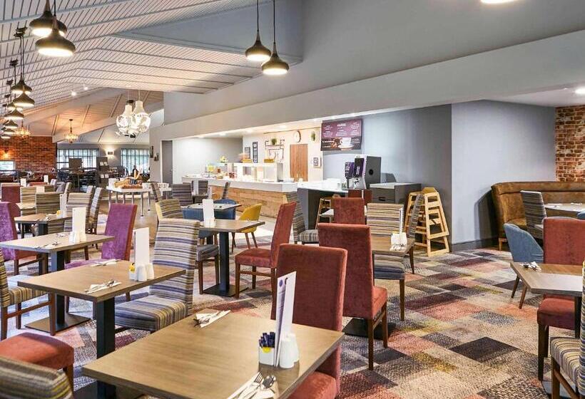 Novotel Manchester West