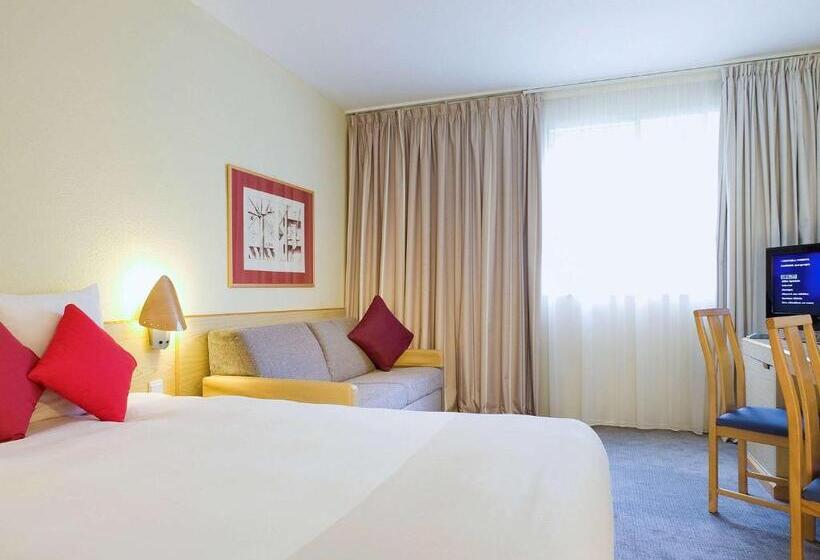 Novotel Manchester West