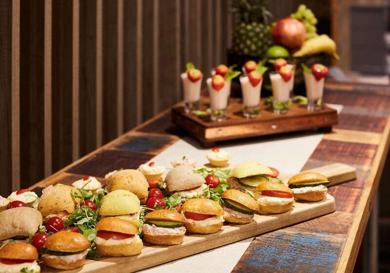 Novotel Wolverhampton City Centre