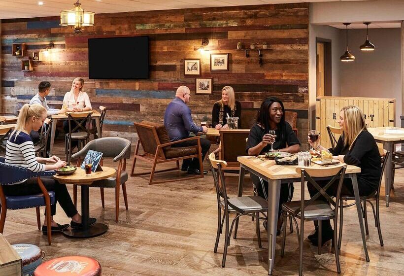 Novotel Wolverhampton City Centre