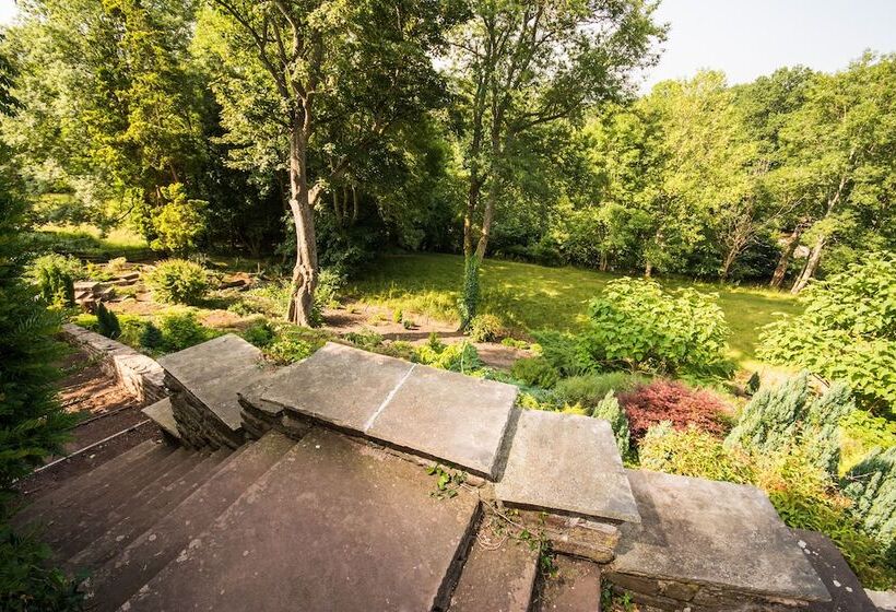 Peterstone Court Country House Restaurant & Spa