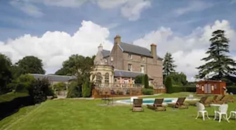 Peterstone Court Country House Restaurant & Spa