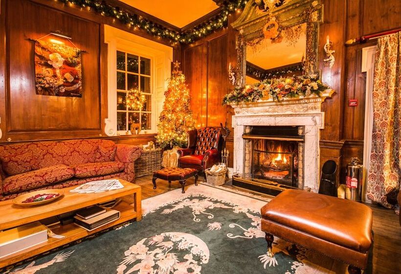 Peterstone Court Country House Restaurant & Spa