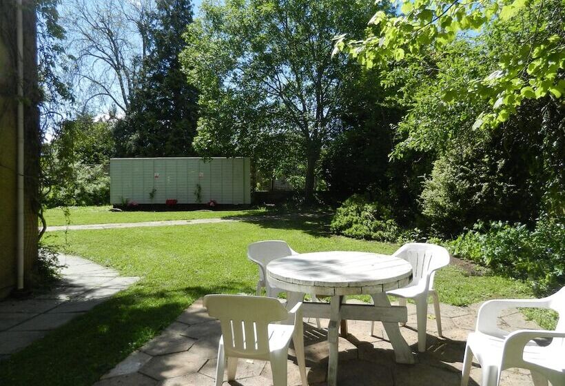 Отель Mansfield Castle