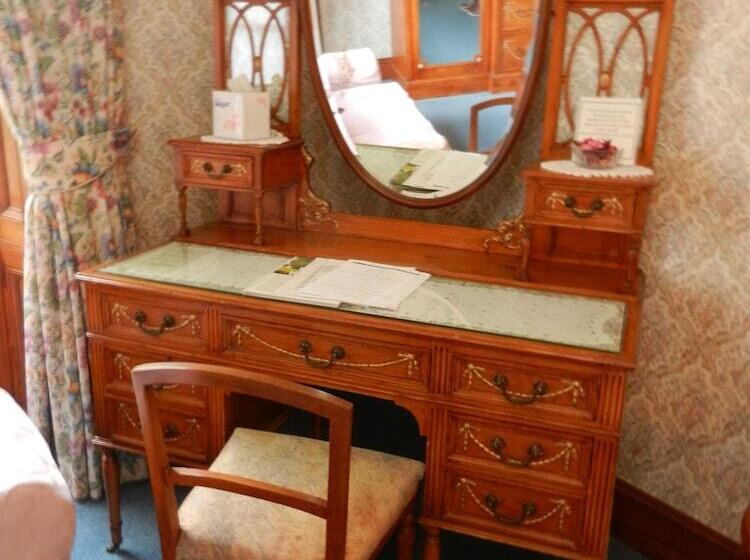 Отель Mansfield Castle