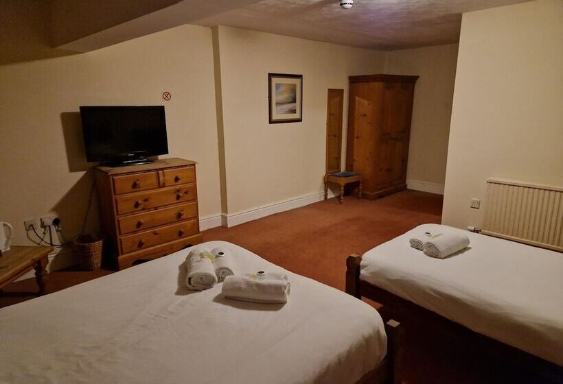 The Menai Hotel And Bar