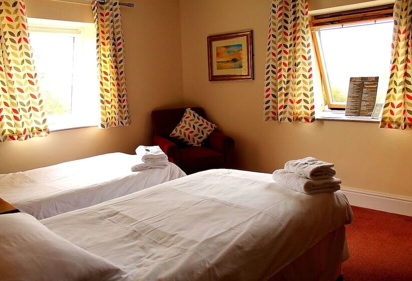 The Menai Hotel And Bar