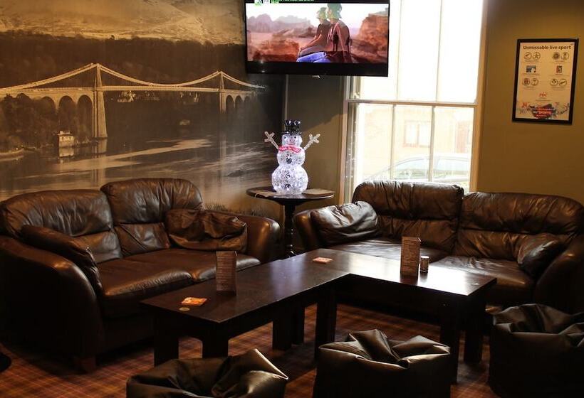 The Menai Hotel And Bar