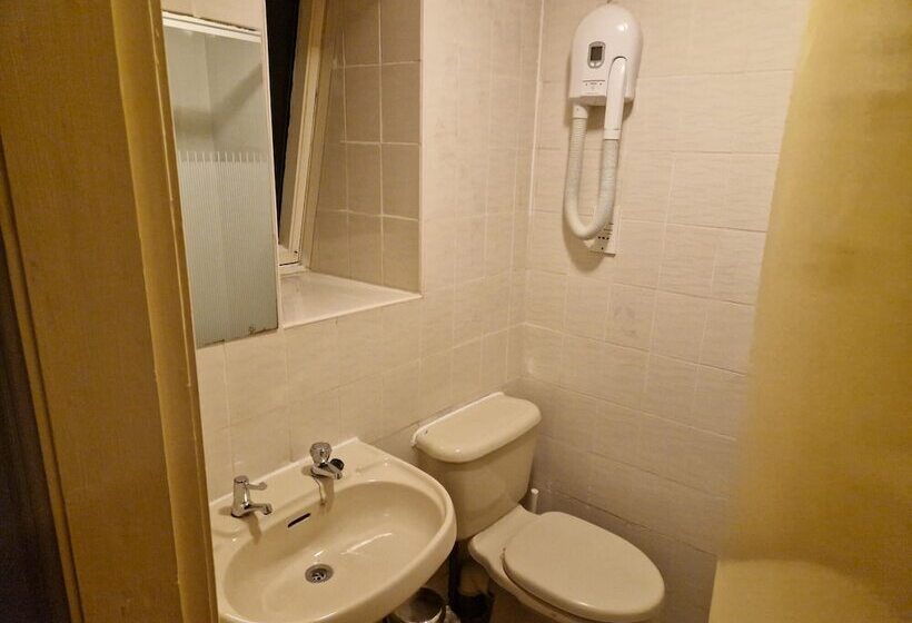 The Menai Hotel And Bar