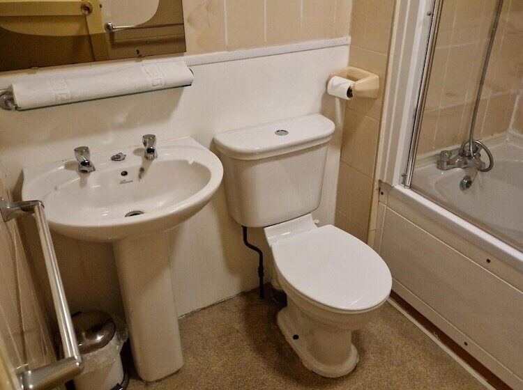 The Menai Hotel And Bar