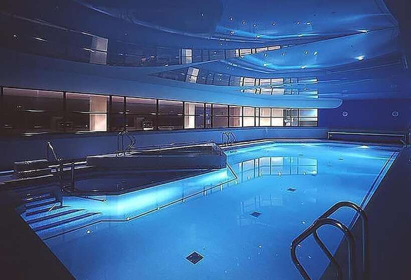 Whoop Hall Hotel And Leisure