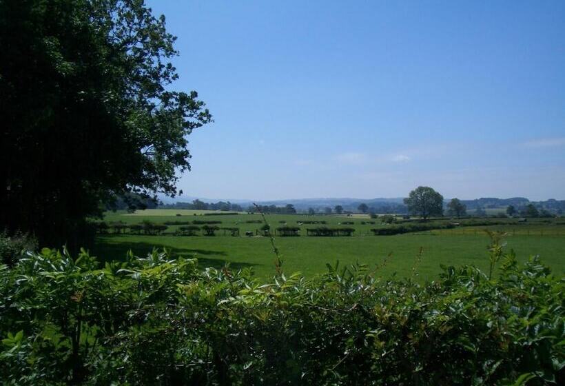 Whoop Hall Hotel And Leisure