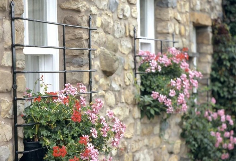 Whoop Hall Hotel And Leisure