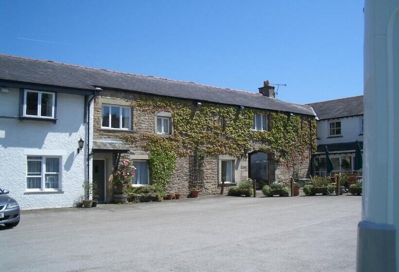 Whoop Hall Hotel And Leisure