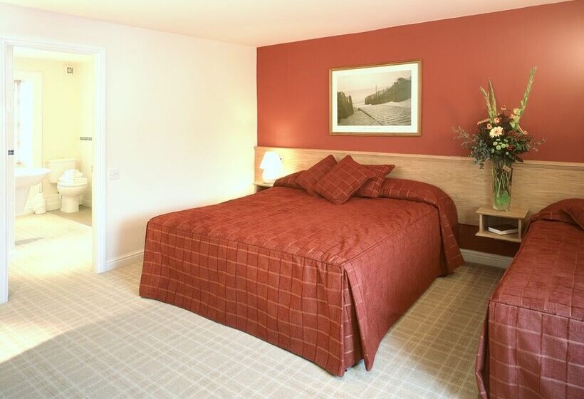 Whoop Hall Hotel And Leisure