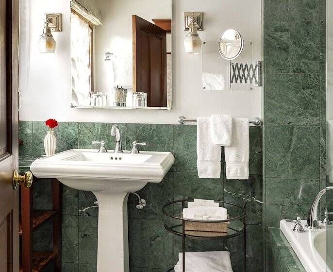 בית מלון כפרי Abigail S