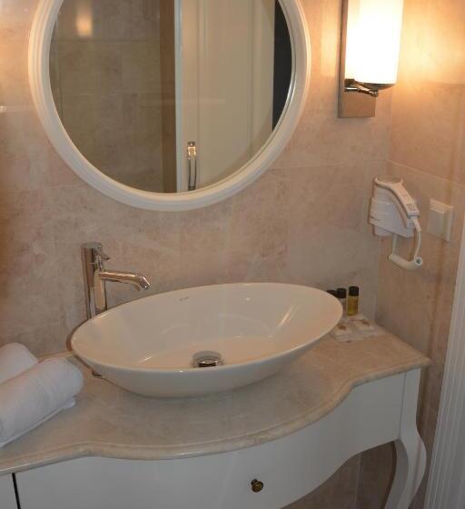 בית מלון כפרי Arpezos