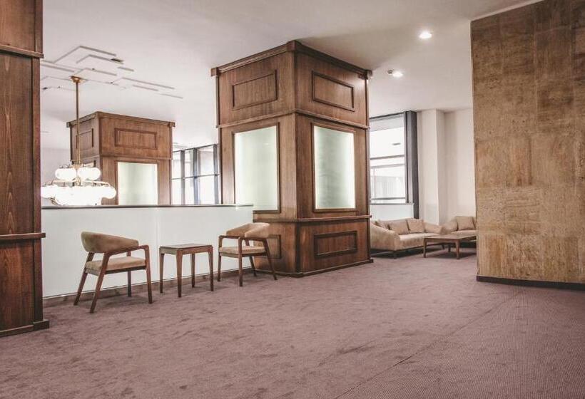 בית מלון כפרי Arpezos