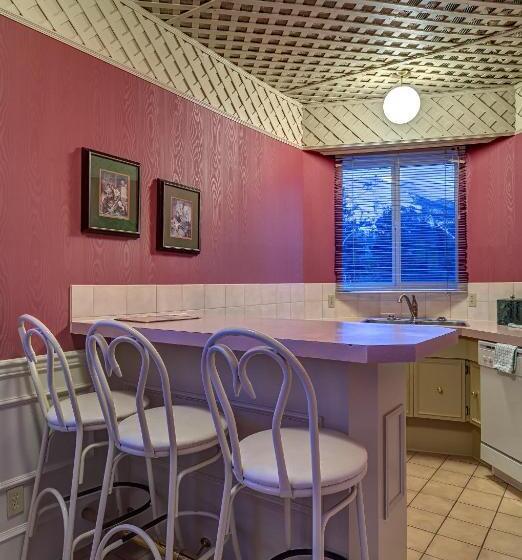 Отель Athabasca