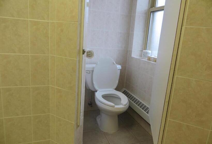 Отель Athabasca