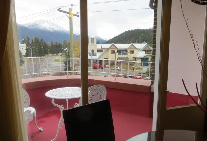 Отель Athabasca