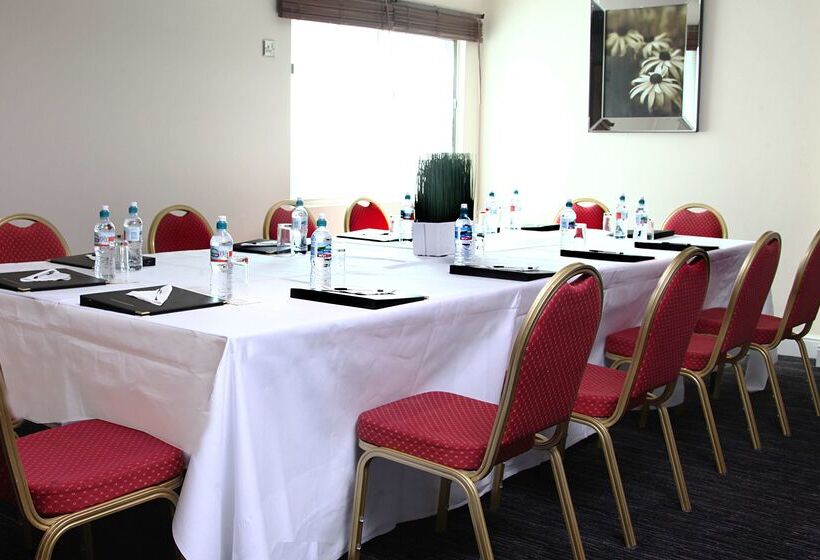 Отель Best Western Gatwick Skylane