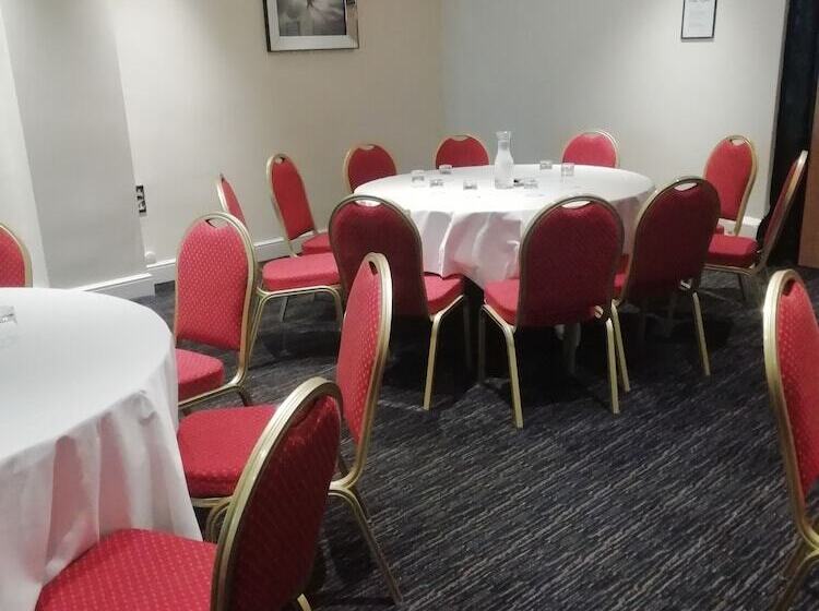 Отель Best Western Gatwick Skylane