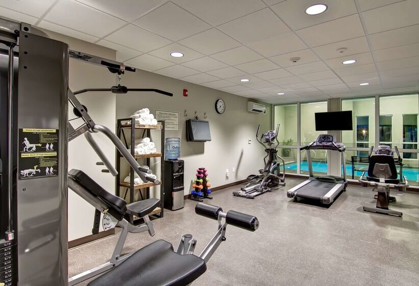 فندق Best Western London Airport Inn & Suites