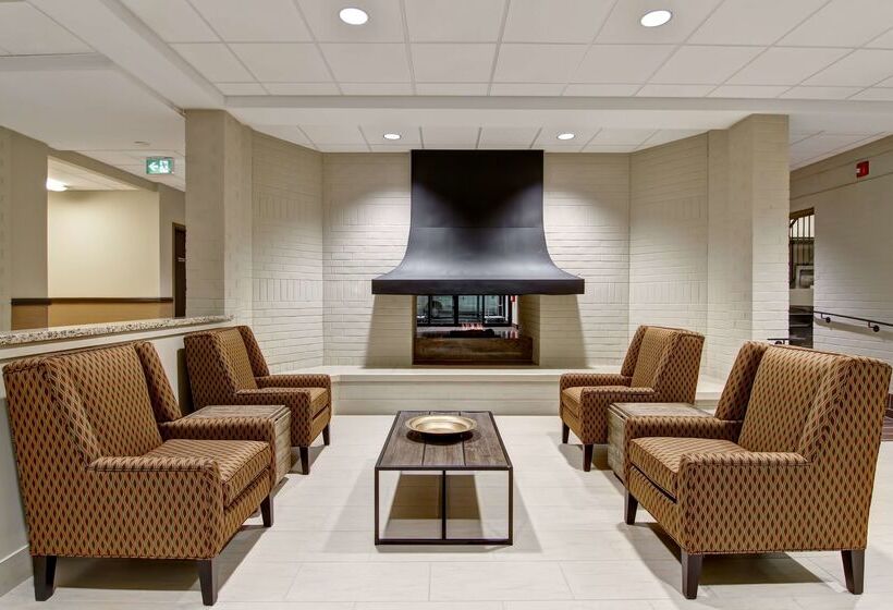 فندق Best Western London Airport Inn & Suites