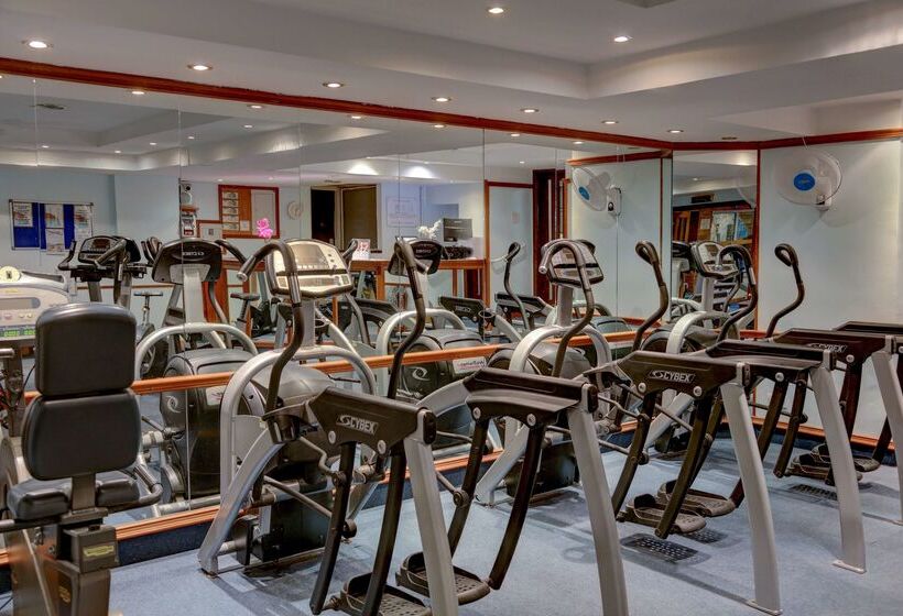 בית מלון כפרי Best Western Queens