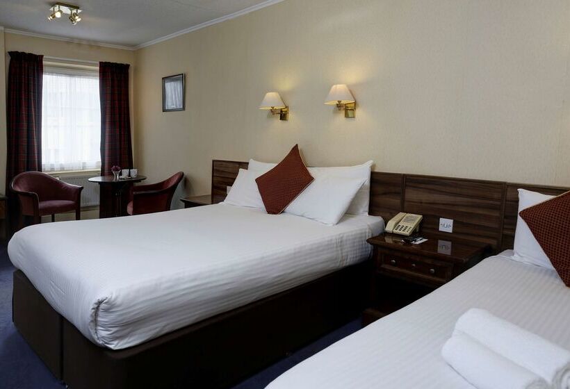 בית מלון כפרי Best Western Queens