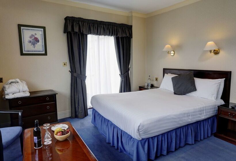 בית מלון כפרי Best Western Queens