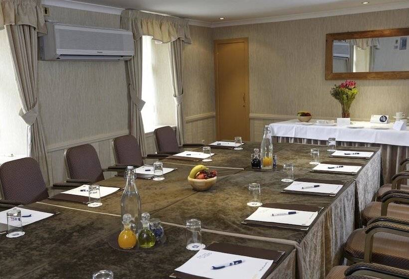 בית מלון כפרי Best Western Queens