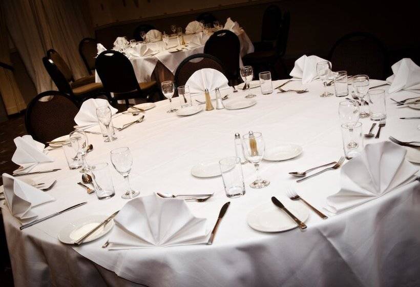 בית מלון כפרי Best Western Queens