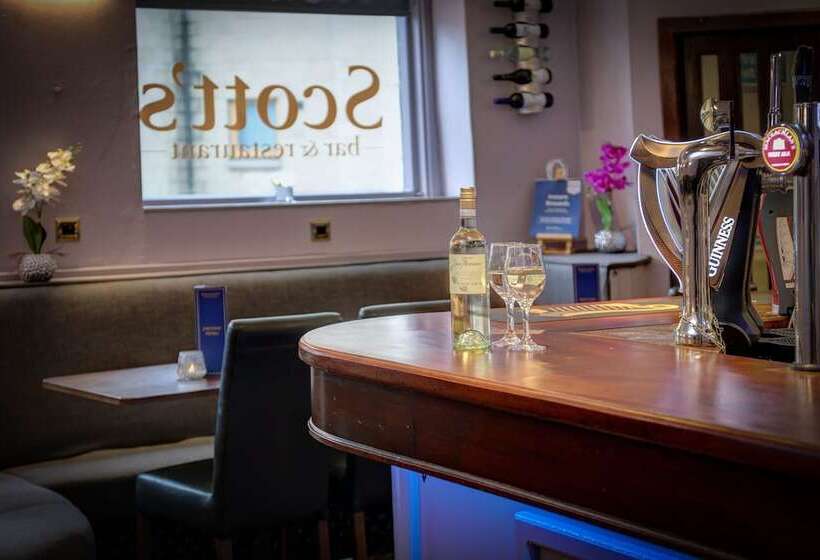 בית מלון כפרי Best Western Queens