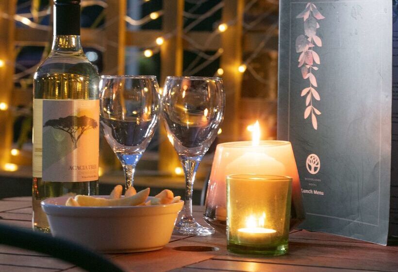 בית מלון כפרי Best Western Woodlands