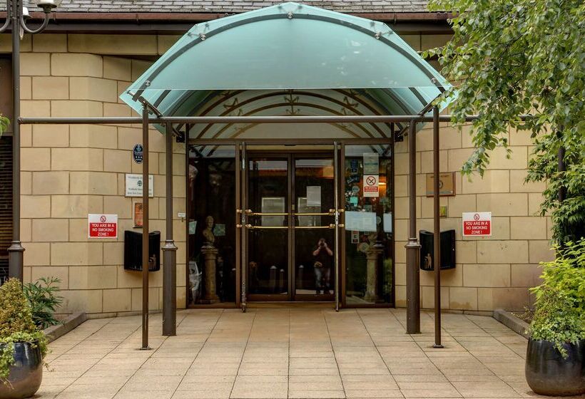 فندق Best Western Woodlands