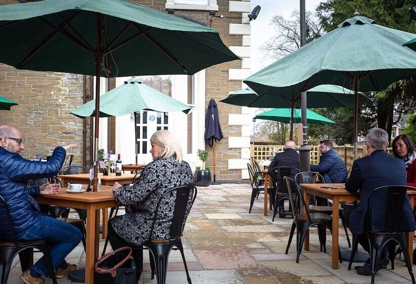 בית מלון כפרי Best Western Woodlands