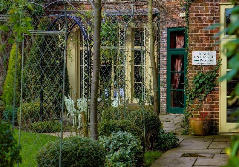 York Pavilion Hotel, Sure Hotel Collection By Best Western