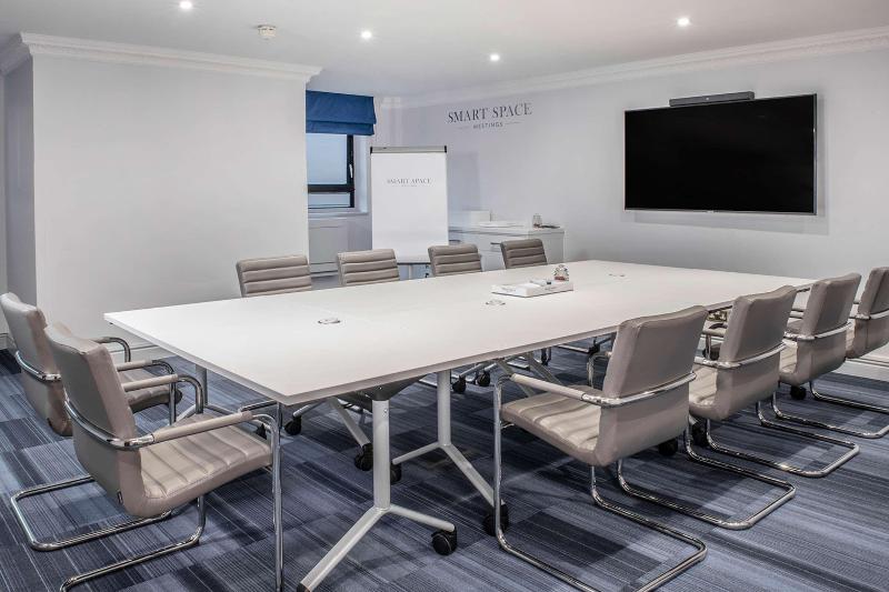 בית מלון כפרי Birch Selsdon