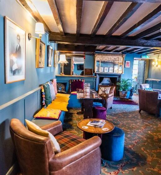 בית מלון כפרי The George Inn