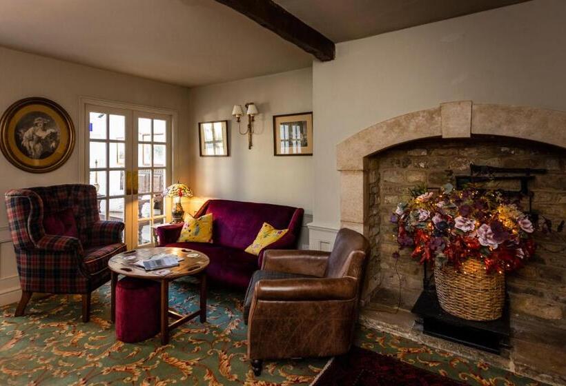 호텔 The George Inn