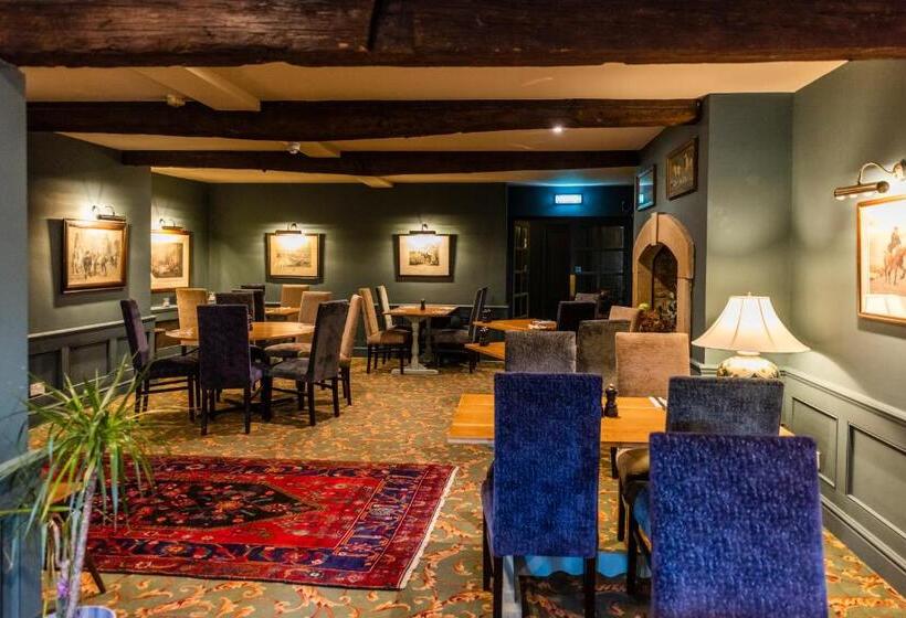 בית מלון כפרי The George Inn