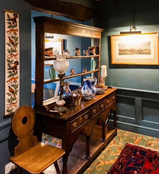 בית מלון כפרי The George Inn