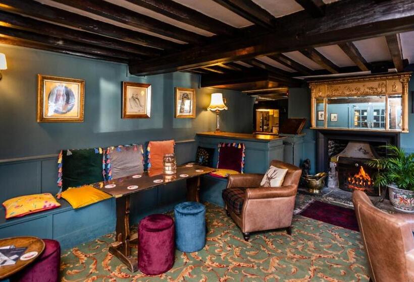 בית מלון כפרי The George Inn